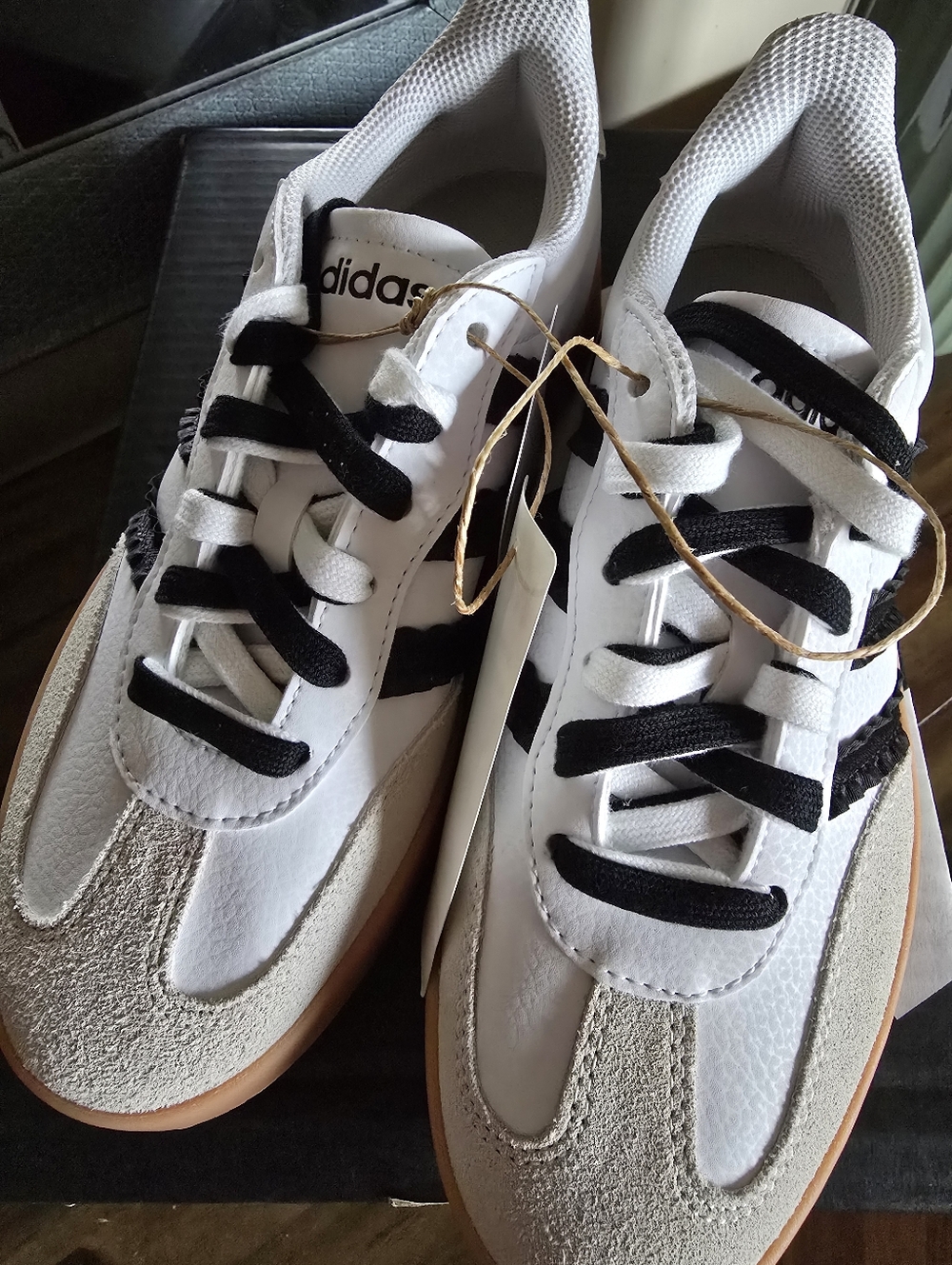 Womens Adidas Barreda Size 7.5 Shoes NWT White with Black Ruffles